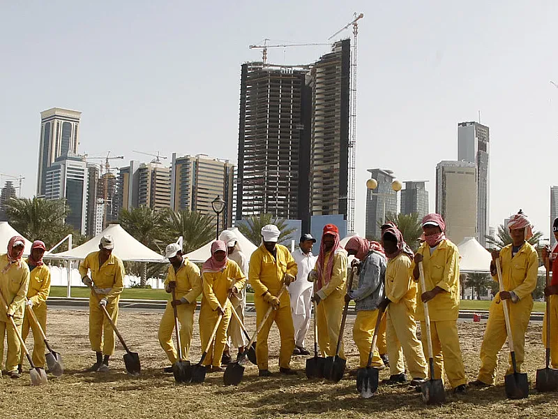 Types of Labor in Qatar: Exploring Employment Categories and Workforce Segments