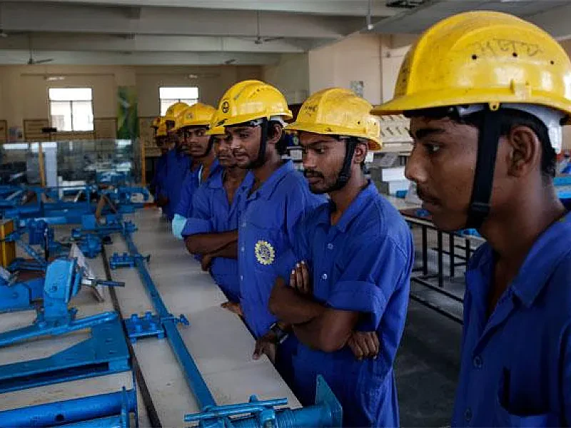 Semi-Skilled Workers in Qatar